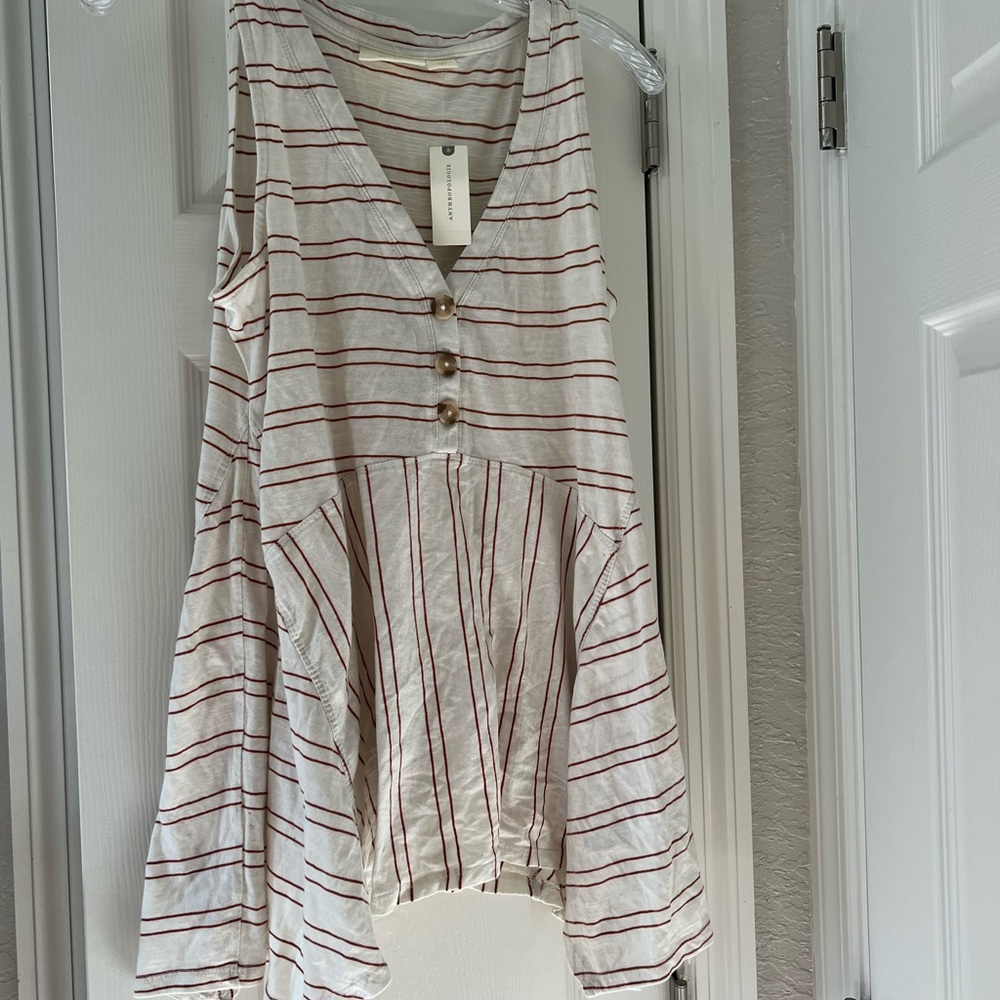 Anthropologie cute babydoll style shirt great fabric